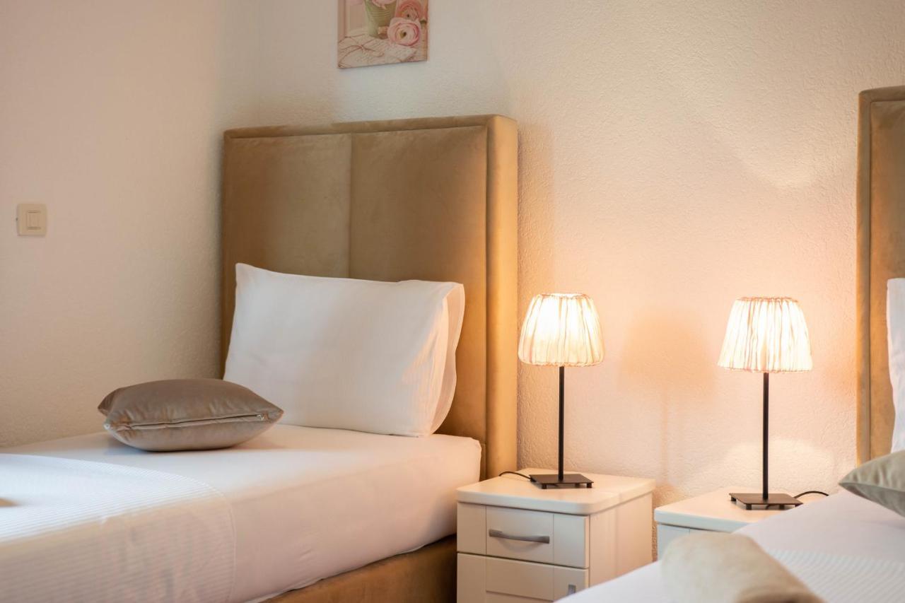Luxury Villa Ivana มารีนา ภายนอก รูปภาพ