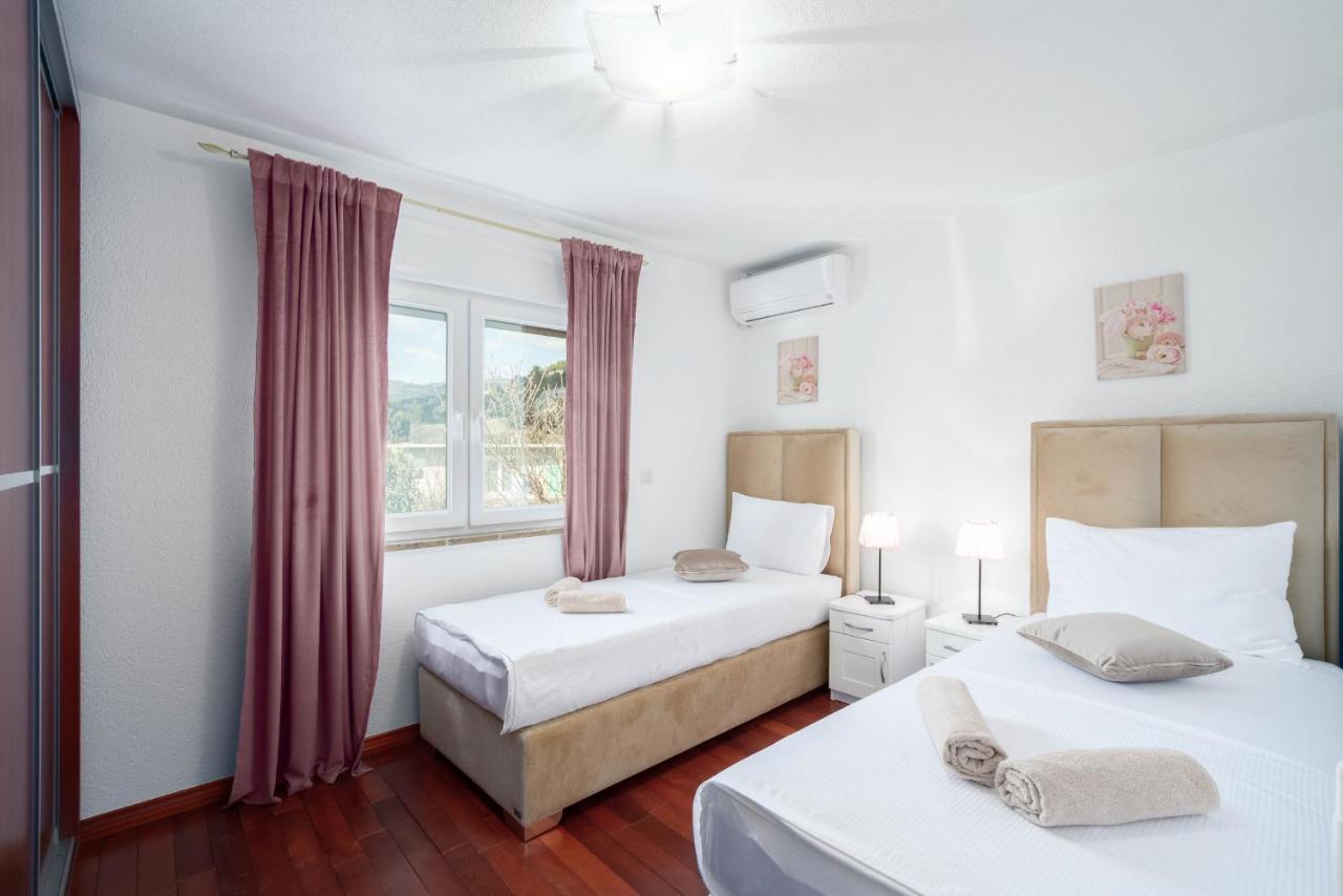 Luxury Villa Ivana มารีนา ภายนอก รูปภาพ